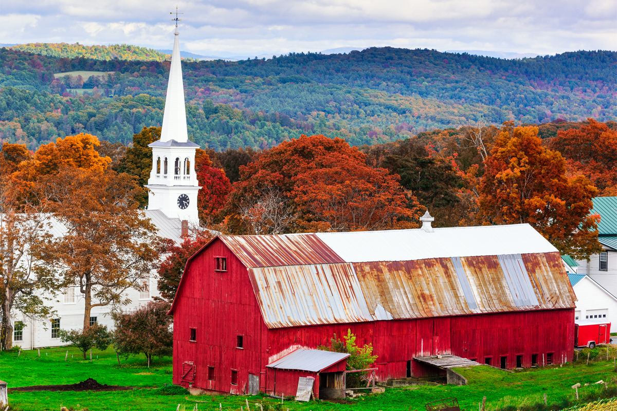 A rural farm and church in Vermont. (Photo credit: Sean Pavone / iStock)